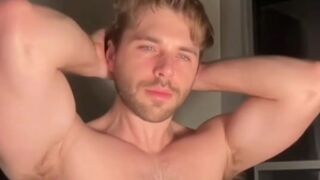 Chathot8pack web camera 241001